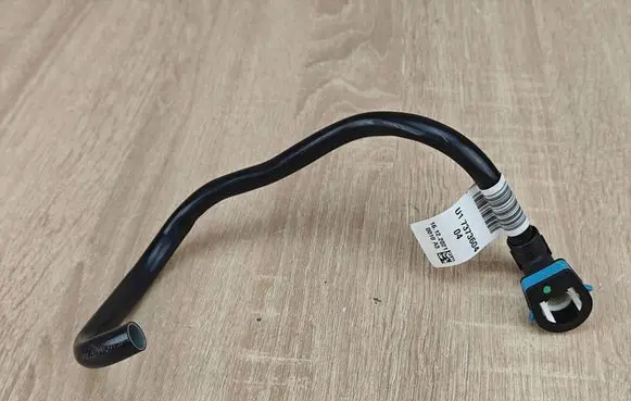 BMW 5 G30 G31 G38 Fuel line pipe 7373604