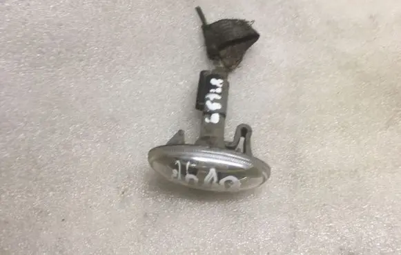 Peugeot 307 Front fender indicator light