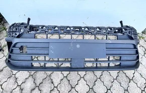 Volkswagen Crafter Front bumper 7C0807221A
