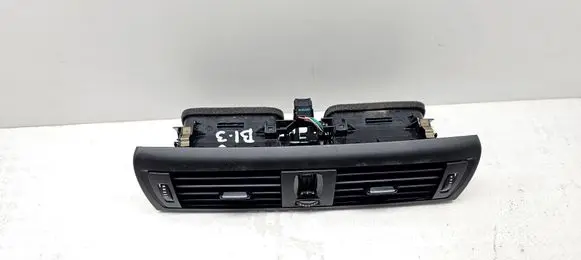 BMW 1 F20 F21 Dash center air vent grill 920711612