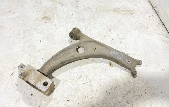 Volkswagen PASSAT B6 Front lower control arm/wishbone 3c0407153b