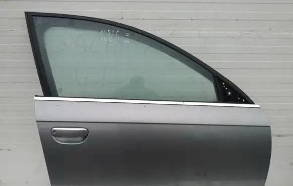 Audi A6 S6 C6 4F Front door pilka