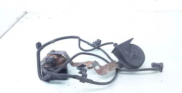 Volvo V50 Horn signal 30744027 30744028