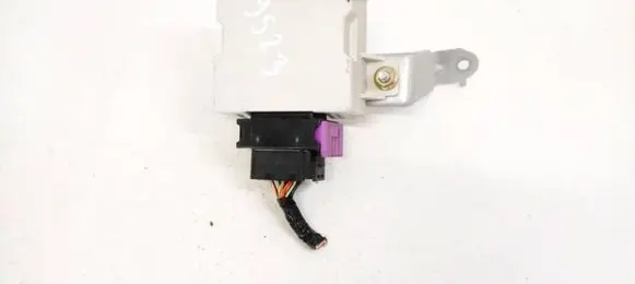 Toyota Avensis T250 Window wiper relay 8594005020 85940-05020