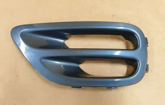 Subaru Legacy Front bumper lower grill 57731AG030