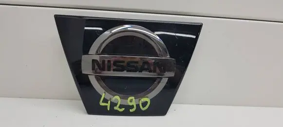 Nissan Micra K14 Manufacturer badge logo/emblem 628905FA0B