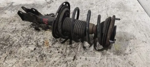 Toyota Avensis T270 Front shock absorber with coil spring 485208Z093 4813105C30
