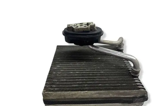 Volkswagen Golf V Air conditioning (A/C) radiator (interior) 
