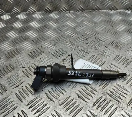 BMW X1 E84 Fuel injector 7798446 0445110289