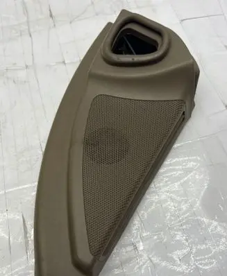 Mercedes-Benz GL X164 Front door speaker cover trim A1647201770