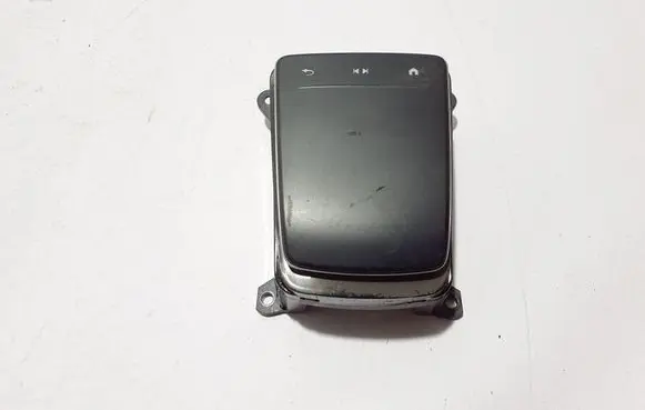 Multifunctional control switch/knob