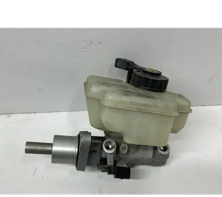 Volkswagen Golf Plus Master brake cylinder 
