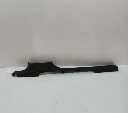 Front sill trim cover