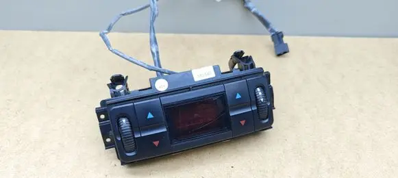 Mercedes-Benz CLS C219 Climate control unit 2118300285