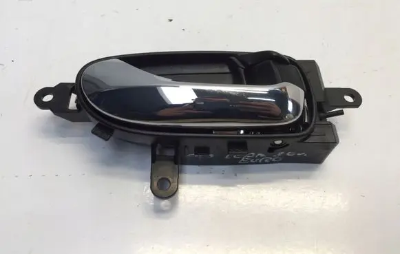 Nissan Leaf II (ZE1) Front door interior handle