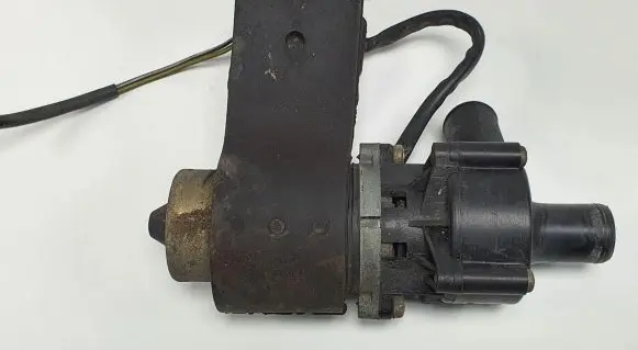 Mercedes-Benz E W124 Electric auxiliary coolant/water pump 0008359464
