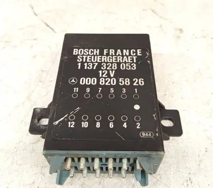 Mercedes-Benz E W124 Other relay 0008205826 A0008205826 1137328053