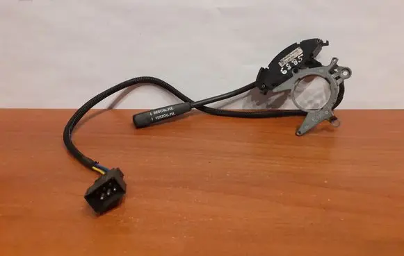 Mercedes-Benz S W140 Cruise control switch 1404640534 6885