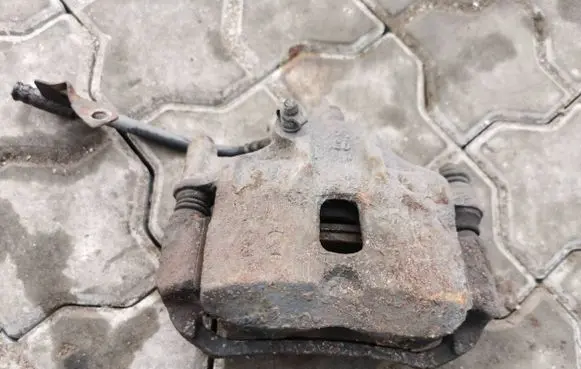 Hyundai Getz Front brake caliper