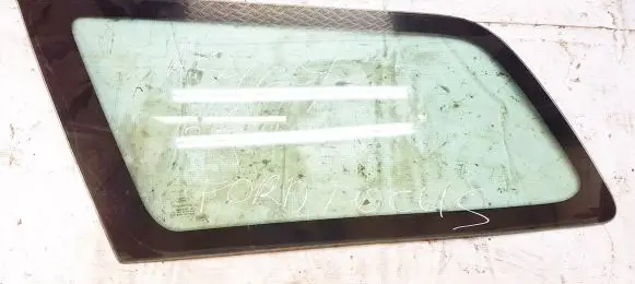 Ford Focus Rear side window