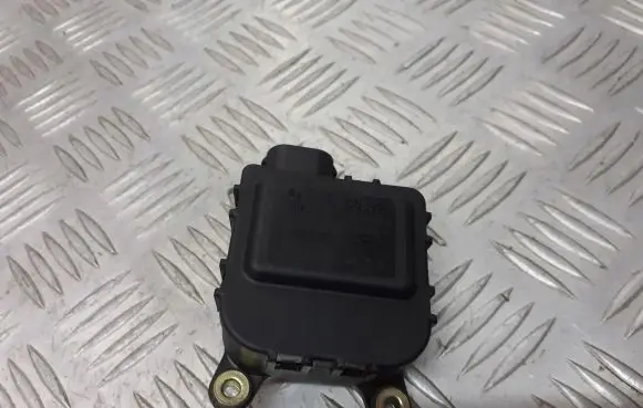 Citroen C5 Central body control module 0132801217