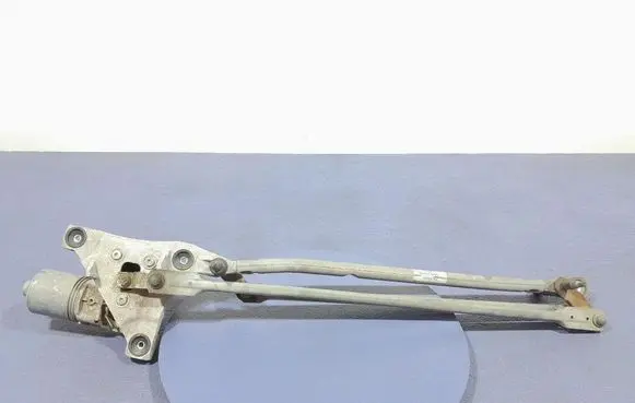 Volvo S40 Front wiper linkage and motor 30699342