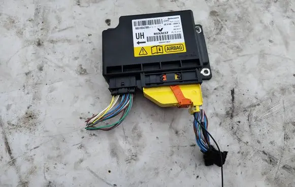 Renault Megane III Airbag control unit/module 985105478R