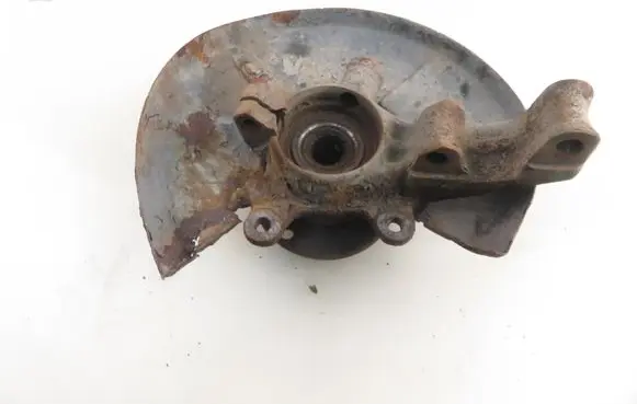 Audi 80 90 S2 B4 Front wheel hub spindle knuckle
