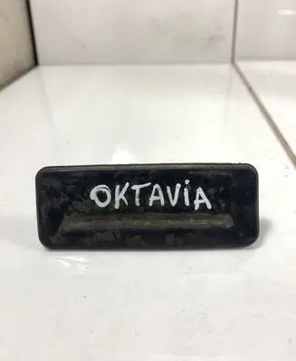 Skoda Octavia Mk2 (1Z) Tailgate/trunk/boot exterior handle 1Z0827574B