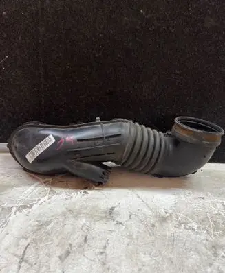 BMW 3 E90 E91 Air intake hose/pipe 7804846 58650910