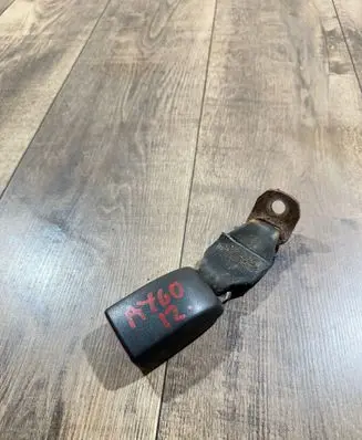 Toyota Aygo AB10 Front seatbelt buckle E034501 B480
