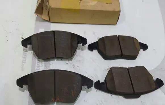 Peugeot 207 Brake pads (front) 1636411180