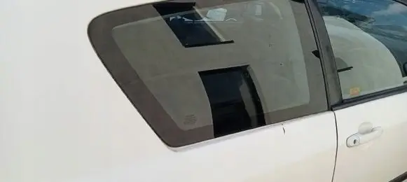 Toyota Corolla E120 E130 Rear side window