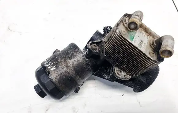 Opel Astra H Oil filter cover 