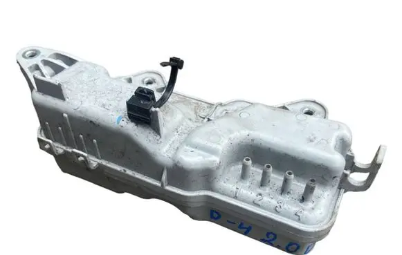 Vacuum air tank