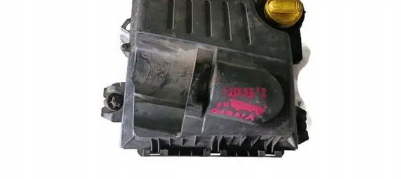 Renault Trafic I Air filter box 8200760899
