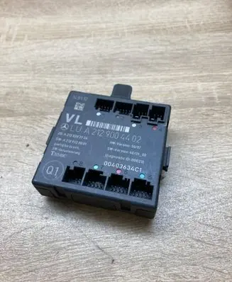 Mercedes-Benz C W204 Comfort/convenience module A2129004402