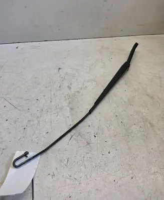 Opel Zafira A Front wiper blade arm 90582558