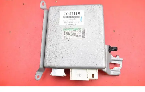 Toyota Avensis Verso Engine control unit/module ECU 89650-05100