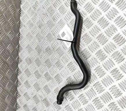 Engine coolant pipe/hose