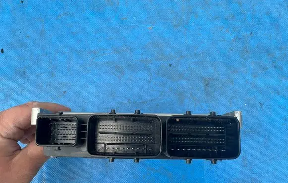 Renault Kangoo III Engine control unit/module 0281036484
