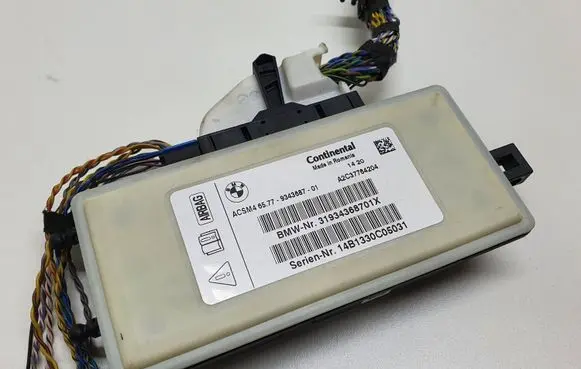 BMW 5 F10 F11 Airbag control unit/module 9343687 65779343687 6577934368701