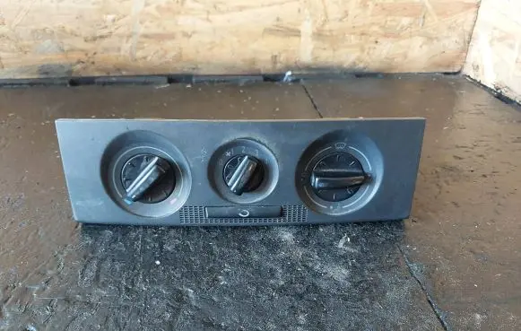 Skoda Fabia Mk1 (6Y) Climate control unit 6Y0819045J 901512360000