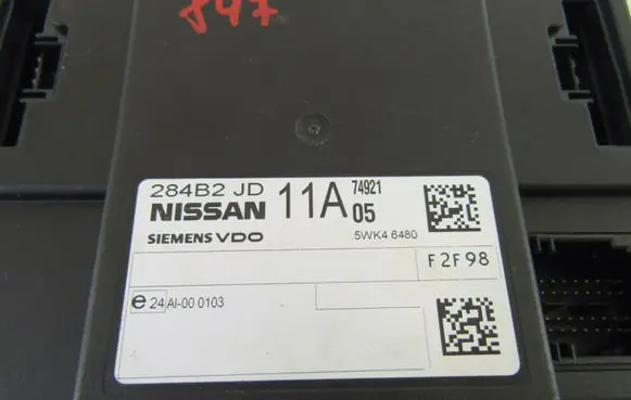 Nissan X-Trail T30 Other control units/modules 284B2JD