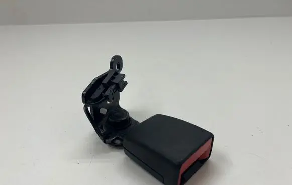 Mercedes-Benz CLA C118 X118 Rear seatbelt buckle 17786035029051 177860350290