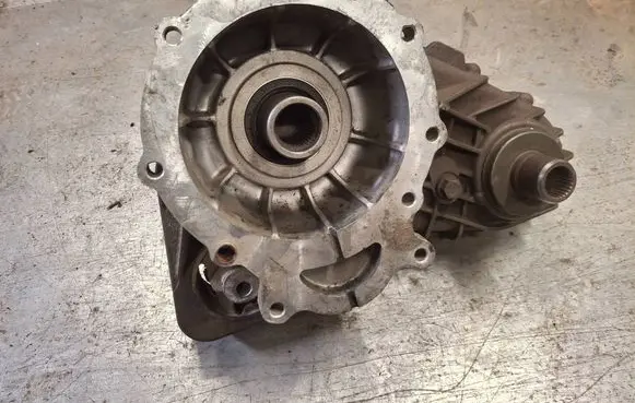 BMW X5 E53 Gearbox transfer box case 7515748 0021743 1220800