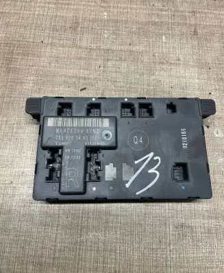 Mercedes-Benz C W203 Door control unit/module A2038201485