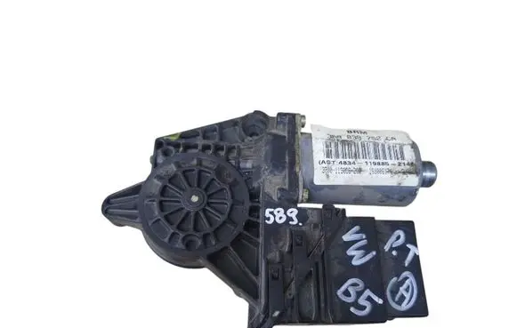 Volkswagen PASSAT B5 Rear door window regulator motor 3B9839752CA 0130821696