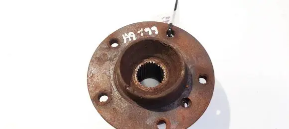 BMW 5 E39 Rear wheel hub