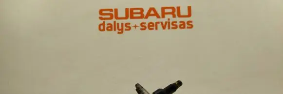 Subaru Forester SF Front wiper linkage and motor